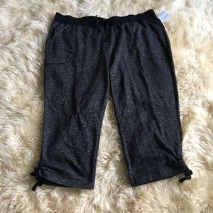 Women’s Cropped Pants
